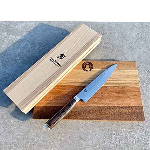 Kai TDM-1701 Shun Premier Tim Mälzer Messer Serie | japanisches Allzweckmesser | 15 cm Damastklinge mit Hammerschlag + Schneidebrett Fassholzbrett 25x15 cm VK: 199,- von Palatina Werkstatt