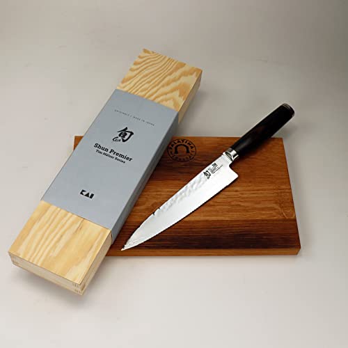 Kai Shun Messer – Tim Mälzer Messer Premier Serie TDM 1722 - Allzweckmesser mit Wellenschliff 11 cm aus Damaststahl – Ultrascharfes japanisches Messer + 100% handgefertigtes Schneidebrett Unikat Kai Shun Messer – Tim Mälzer Messer Premier Serie TDM 1722 - Allzweckmesser mit Wellenschliff 11 cm aus Damaststahl – Ultrascharfes japanisches Messer + 100% handgefertigtes Schneidebrett Unikat von Palatina Werkstatt