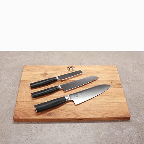 Kai Shun Tim Mälzer Kamagata Bundle | Officemesser TMK-0700 + Allzweckmesser TMK-0701 + Santoku TMK-0702 18 cm Klinge | + XXL-Schneidebrett, 40x30 cm (Eiche) | VK: 309,- € von Palatina Werkstatt