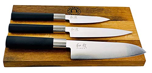 Palatina Werkstatt ® | Kai Wasabi Black Messerset | handliches Santoku 16,5 cm | Officemesser 10 cm | Allzweckmesser 15 cm | + Eichenbrett aus Fassholz 25x15 cm | VK: 159,- € von Palatina Werkstatt