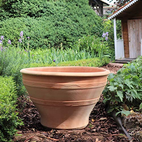 Palatina Werkstatt Terracotta Blumentopf Artemesia 70cm - 100% Handgefertigter Terracotta Pflanzkübel für den Innen- & Außenbereich – Kunstvoll & Stilgerecht zu jeder Jahreszeit von Palatina Werkstatt