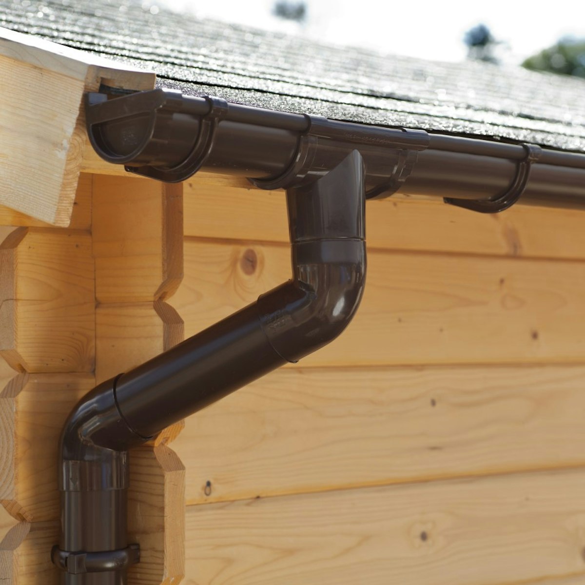 Palmako Kunststoff Regenrinnen-Set 6000 mm für Flachdach-Gartenhäuser von Palmako
