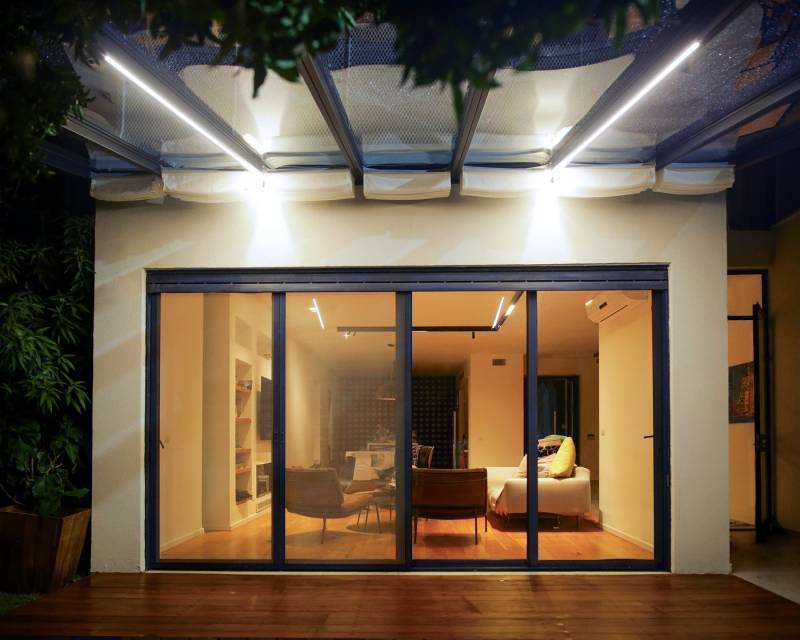 Palram - Canopia LED Lichtleiste flexibler LED-Lichtstreifen, LED fest integriert, Neutralweiß, warmweiß - kaltweiß, wasserdicht nach IP67 von Palram - Canopia