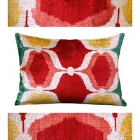 Grüner Ikat Kissenbezug, Rotes Samtkissen 45 X cm, Langes Samtkissen, Roter Kissenbezug von PammDesign