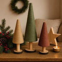 Holz Tannenbaum, Weihnachtsbaum Aus Naturholz - Deko Baum Weihnachten Skandi Holzbaum Adventsdeko Fensterbank 3 Farben Holz Tannenbaum, Weihnachtsbaum Aus Naturholz - Deko Baum Weihnachten Skandi Holzbaum Adventsdeko Fensterbank 3 Farben von Pamplex