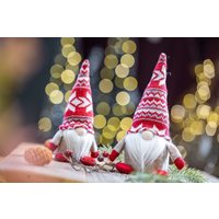 Weihnachtswichtel - Stoffwichtel Mit Strickmütze, Rot-Weiß Kantenhocker Wichtelgeschenk Weihnachtsdeko 2 Größen Weihnachtswichtel - Stoffwichtel Mit Strickmütze, Rot-Weiß Kantenhocker Wichtelgeschenk Weihnachtsdeko 2 Größen von Pamplex