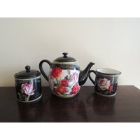 The Garden Of London Tee Set von PanVintageAttic