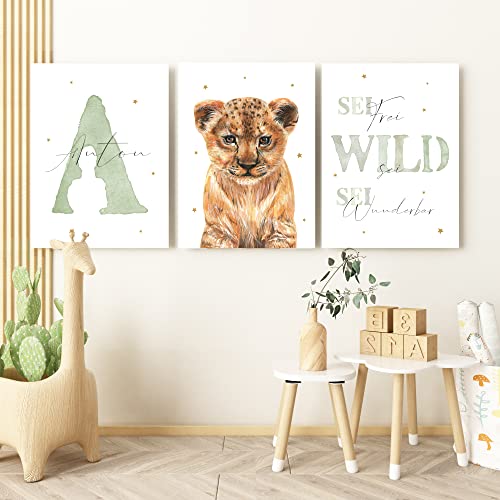 Pandawal Kinderzimmer Bilder mit Spruch und Name Baby Safaritiere Sterne 3er Poster- Set für Mädchen Junge Wandbilder von Pandawal