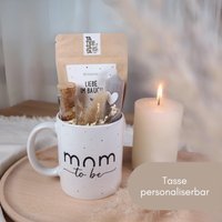 Geschenkset Mom To Be - Personalisierte Tasse Mit Tee, Kerze & Trockenblumen | Geschenk Schwangerschaft Teegeschenk Set Geschenkset Mom To Be - Personalisierte Tasse Mit Tee, Kerze & Trockenblumen | Geschenk Schwangerschaft Teegeschenk Set von Pantersie