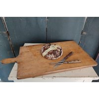 Grosses Altes Holzbrett Backbrett Schneidebrett Servierbrett Vintage Küche Landhaus Farmhaus Bauernhaus Urban Patina Food Blogger Requisite von PaperShopVintage