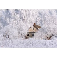 Papermoon Fototapete "Haus in Schneelandschaft" von Papermoon
