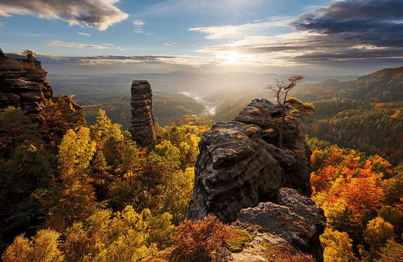 Papermoon Fototapete VLIES-Tapete Premium "Design Foto Landschaft, Tiere,", Kleister KOSTENLOS, reduziert, 3D-Effekt, restlos trocken abziehbar, (7640), Wandtapete Bild Dekoration Wand-Dekor Motiv Tapete Poster von Papermoon