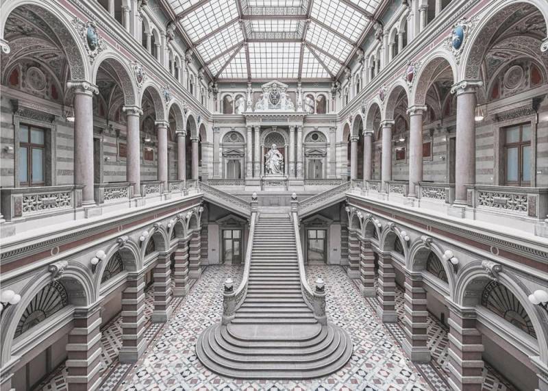 Papermoon Poster "Justizpalast, Vienna." von Massimo Cuomo, 250 g/m² Galeriedruck, Mit oder ohne Rahmen, brillante UV-beständige Farben, Made in Germany von Papermoon