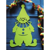 Fensterbild Tonkarton Clown Harlekin Grün Farbwahl Fasching Karneval Deko Neu Fensterbild Tonkarton Clown Harlekin Grün Farbwahl Fasching Karneval Deko Neu von PapierSchereDeko