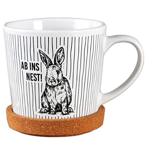 Papierdrachen Hochwertige Tasse aus Keramik mit passendem Kork Untersetzer - Tischdeko - Kaffeetisch - Kaffeetasse - Ab ins Nest - zu Ostern von Papierdrachen