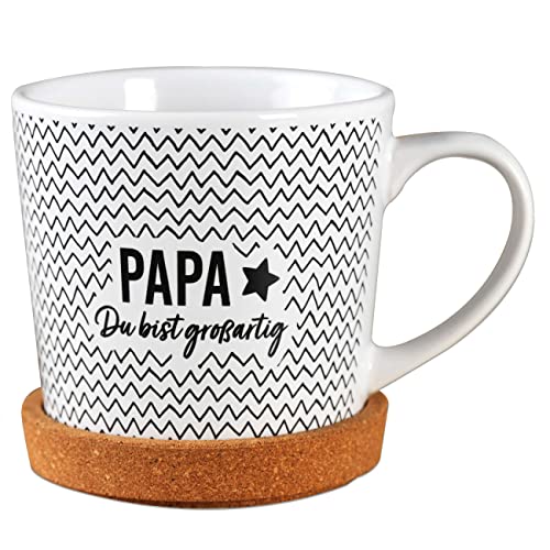 Papierdrachen Geburtstagsgeschenk für Papa - Hochwertige Tasse aus Keramik mit passendem Kork Untersetzer - Tischdeko - Kaffeetasse - Papa du bist wunderbar von Papierdrachen