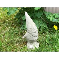 Gartenzwerg Aus Beton, 21 cm Gartenzwerg Aus Beton, 21 cm von Papierkater