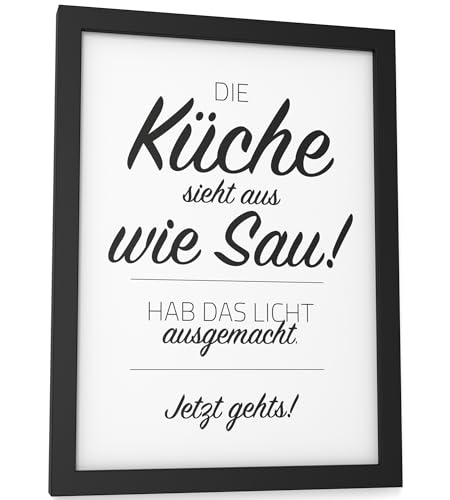 Papierschmiede® Bilder Home Kunstdruck mit Rahmen A5 (15x21 cm) Spruch Poster Zuhause Schrift Bild Wanddeko in schwarz weiß, Sprüche für Wohnzimmer Büro Küche, Die Küche sieht aus wie Sau... von Papierschmiede