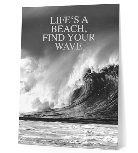 Papierschmiede® Bilder Home XXL Kunstdruck 40x60 cm Spruch Poster Zuhause Schrift Bild Wanddeko in schwarz weiß, Sprüche für Wohnzimmer Büro Küche, Life's a beach - find your wave von Papierschmiede