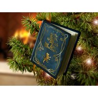 Der Löwe, Die Hexe Und Garderobe - Chroniken Von Narnia C.s.lewis Miniatur-Literatur-Buchverzierung von PapuanLass