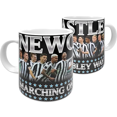 Partisan Newcastle Tasse – Wembley Cup Final Squad 2023 von Partisan
