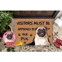 Personalisierte Mops Fußmatte, Benutzerdefinierte Besitzer Willkommensmatte, Housewarming Geschenk, Abschlussgeschenk Für Hund Mama Oder Papa von PassionifyCO