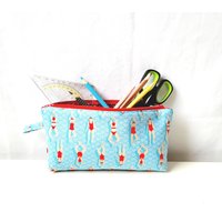 Federmäppchen Stiftemäppchen Mit Innenfutter Aus Beschichteter Baumwolle. Versandfertig Federmäppchen Stiftemäppchen Mit Innenfutter Aus Beschichteter Baumwolle. Versandfertig von PatchworkLiebling