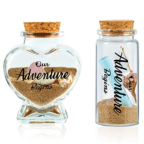 2 Stück Flitterwochen Sand Andenken Glas Flitterwochen Geschenke Herzförmige klare Flasche Glas Flitterwochen Souvenir Hochzeit Reise Geschenke für frisch verheiratete Paare (Our Adventure Begin) von Patelai