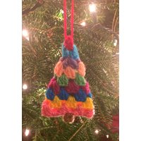 Gehäkelter Christbaumschmuck Handgemachte Acrylkugel Gehäkelter Christbaumschmuck Handgemachte Acrylkugel von PatternsToPretty