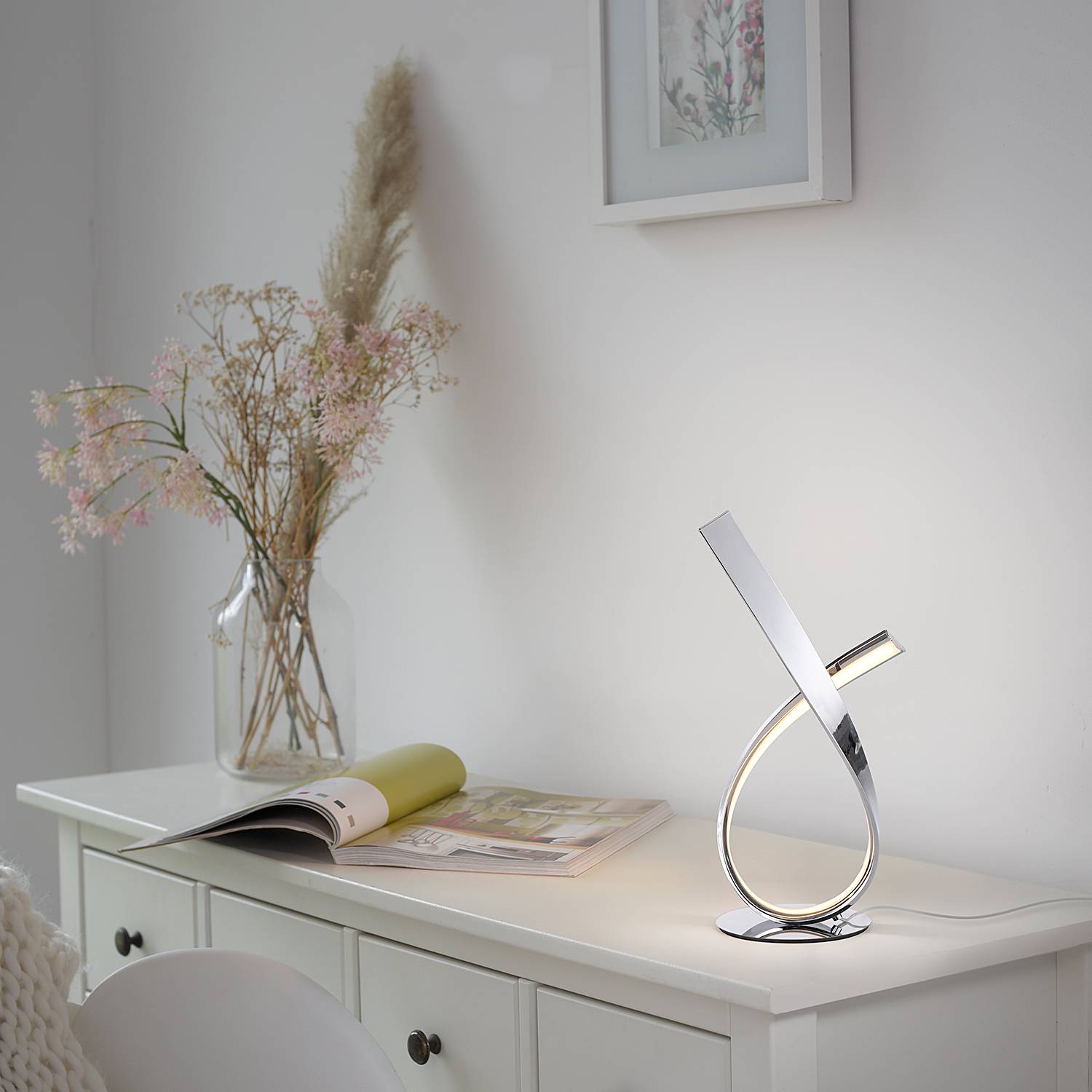 Nachttischlampen und andere Lampen von PAUL NEUHAUS. Online kaufen bei  Möbel & | Tischlampen