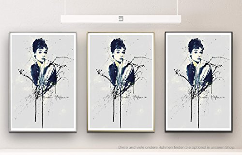 Audrey Hepburn 90x60cm auf Masterclass Metallic Pearl High Gloss Photo Paper inklusive Aluminium Wechselrahmen Silber mit Glas und Rückwand fertig gerahmt von Paul Sinus Art