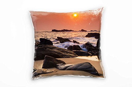 Paul Sinus Art Strand und Meer, Sonnenuntergang, Felsen, orange Deko Kissen 40x40cm für Couch Sofa Lounge Zierkissen - Dekoration zum Wohlfühlen von Paul Sinus Art