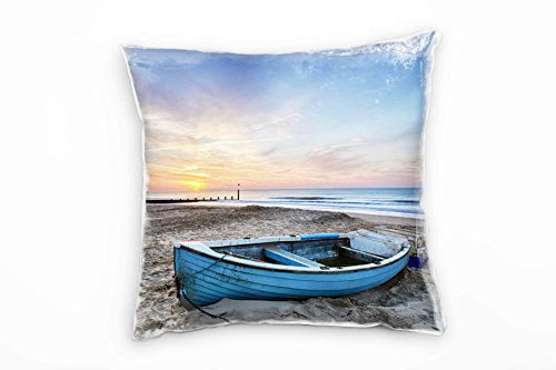 Paul Sinus Art Strand und Meer, braun, blau, verlassenes Boot Deko Kissen 40x40cm für Couch Sofa Lounge Zierkissen - Dekoration zum Wohlfühlen von Paul Sinus Art