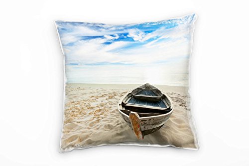 Paul Sinus Art Strand und Meer, braun, blau, verlassenes Boot Deko Kissen 40x40cm für Couch Sofa Lounge Zierkissen - Dekoration zum Wohlfühlen von Paul Sinus Art