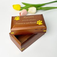 Personalized Wooden Pet Memorial Cremation Urns For Ashes Urn Wood Keepsake Box Cat Dogs Loss Of Sympathy Gift Personalized Wooden Pet Memorial Cremation Urns For Ashes Urn Wood Keepsake Box Cat Dogs Loss Of Sympathy Gift von PaulTarkMods