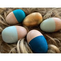 5Er Set Aqua Ostereier Holz Deko Handbemalt Türkis Blattgold Mit Band Set Osterdeko Osterei Holzeier von PaulaLouida