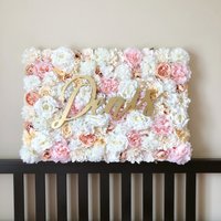 Florales Kinderzimmer Wandpaneel Baby Namen Zeichen, Blush & Rose Gold Dekor Florales Kinderzimmer Wandpaneel Baby Namen Zeichen, Blush & Rose Gold Dekor von PaulettaStore