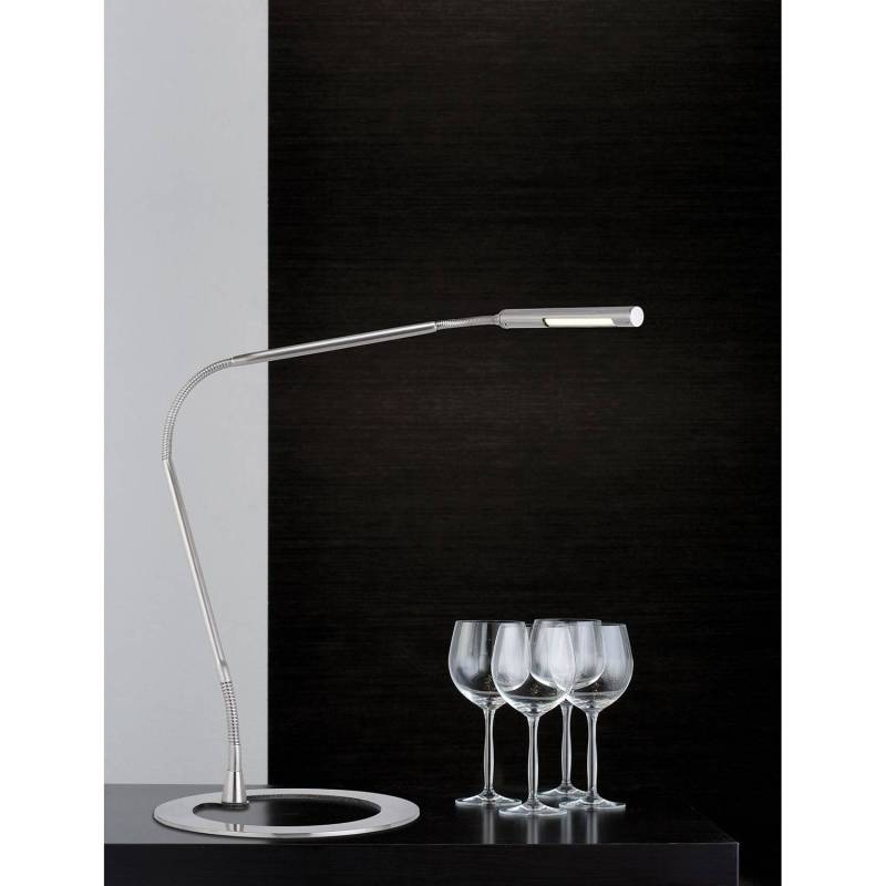 home24 LED-Tischleuchte Plaza Ø 25cm Weiß/Silber Material: Metall Metallart: Eisen Oberfläche Metall: Gebürstet Nicht austauschbare LEDs LED-Platine von home24