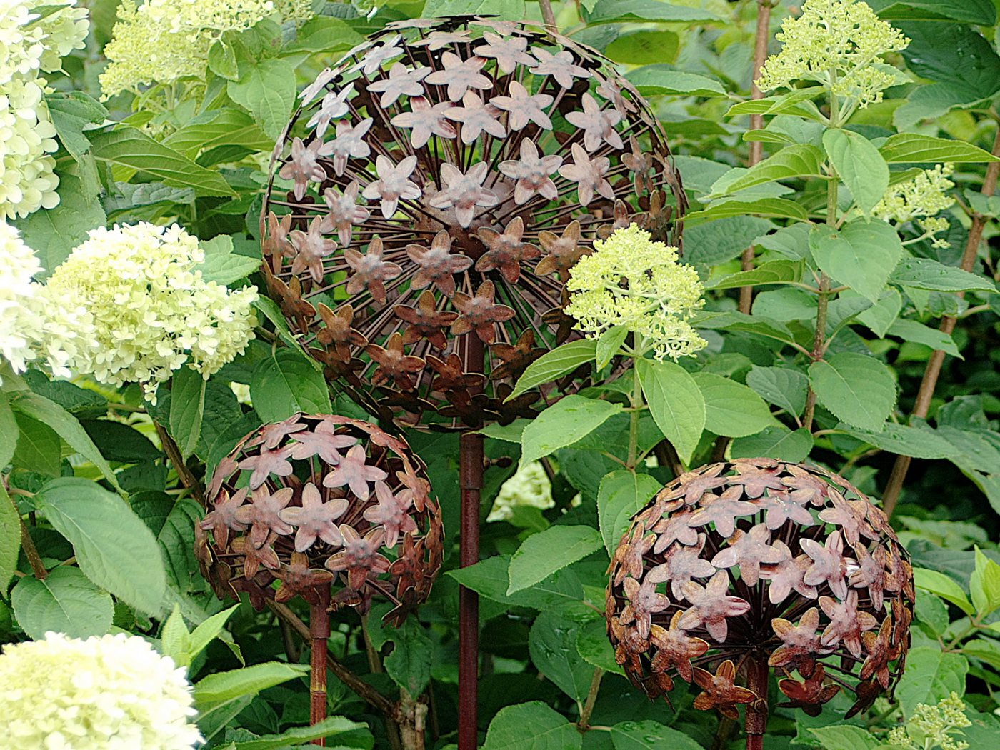 Paulslandhaus Gartenstecker Pflanzstecker Allium 3 Größen Rost Beetstecker Gartenstecker von Paulslandhaus