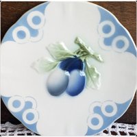 Vintage Kleine Dekorative Art-Deco-Pflaumen Platte Vintage Kleine Dekorative Art-Deco-Pflaumen Platte von PawhillTreasures