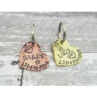 Personalisierte Herz Tier Plakette Hand Gestempelt Rustikale Hunde Namensschild von PaytonLeighTreasures