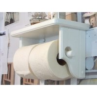 Weißer Toilettenpapierhalter Für Zwei Rollen Mit Ablage von PdiamondJRanch