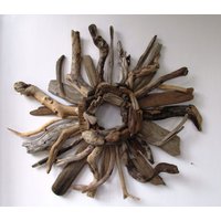 Sunburst Treibholz-Kranz, Rustikales Wohnaccessoire, Strand-Dekoration, Türkranz, Treibholzkranz. Treibholzkranz Gartenkranz Sunburst Treibholz-Kranz, Rustikales Wohnaccessoire, Strand-Dekoration, Türkranz, Treibholzkranz. Treibholzkranz Gartenkranz von PeaceLoveDriftwood