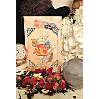 White Rabbit Lose Blatt Tee, Rosen & Schwarze Johannisbeere, Tee Für Zwei White Rabbit Lose Blatt Tee, Rosen & Schwarze Johannisbeere, Tee Für Zwei von Peacefulmindcom