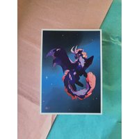 Gala Star-Catcher-Drachen-Kunstdruck | 5 X 7 Fantasy-Kreatur Wohn-Wand-Dekor Galaxie Pearlablaze von PearlAblaze