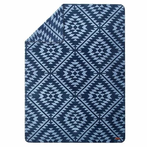 Pendleton Sherpa-Fleece-Überwurf (Plüsch-Rancho Arroyo Marineblau), 127 x 178 cm von Pendleton