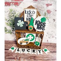 st. Patty's Day Gnom Tier Tablett Urlaub Wohnkultur von PenninosPerch