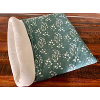 Kuschelsack Hund - Verschiedene Designs. Baumwolle/Fleece. Hundekissen, Hundebett, Hundehöhle, Hundekorb, Hundedecke, Hundeschlafsack von PennyAndStitch04