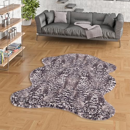 Kunstfaser Teppich Wohnzimmer Luxus Super Soft Fellteppich Pearl Leopard Schwarz Weiss Shape in 2 Größen von Pergamon