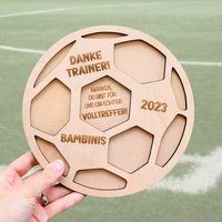 Holzschild Fussball - Trainer Geschenk Danke Sagen Verein Coach Fußball Abschied Aufstieg Personalisiert von Pergifto